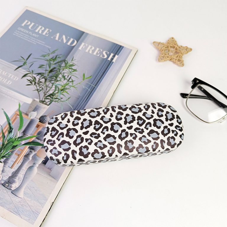 Leopard Print Eyeglasses Case Portable Eyeglasses Case for Students